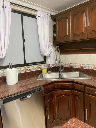 Habitaci�n Privada Y C�moda Medellin -laureles 5