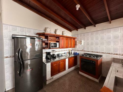 Apartamento Casa Para 16 Personas Laureles