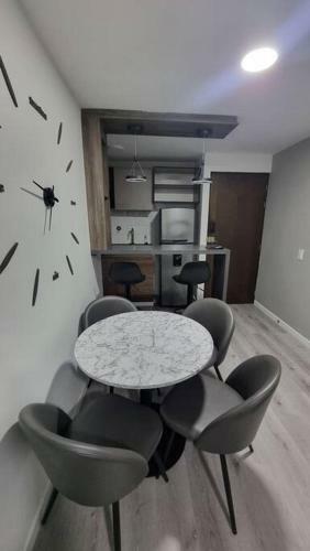 Apartamento A 2 Cuadras Del Metro Estaci�n