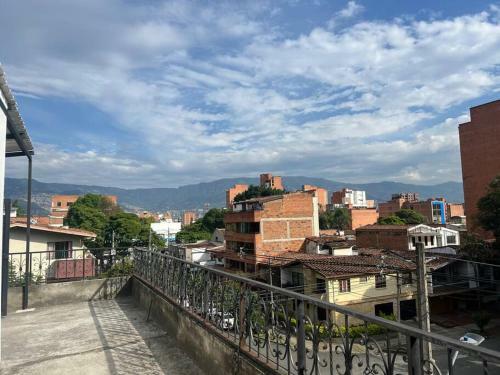 Casa De Lujo Muy Ampl�a Con Ubicaci�n Privilegiada