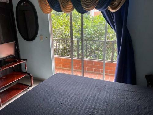 Casa De Lujo Muy Ampl�a Con Ubicaci�n Privilegiada