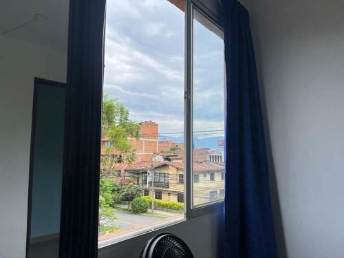 Casa De Lujo Muy Ampl�a Con Ubicaci�n Privilegiada