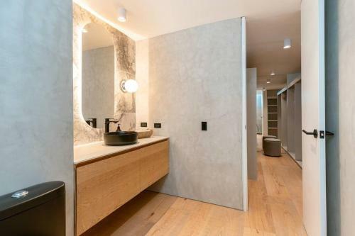 Villa Provenza Luxury Penthouse ? Pvt. Rooftop ? Jacuzzi