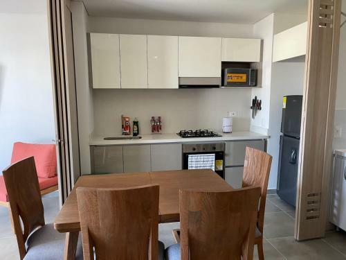 Modernos Y C�modos Apartamentos En Playa Salguero