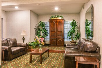 Hotel Super 8 Garland North Dallas