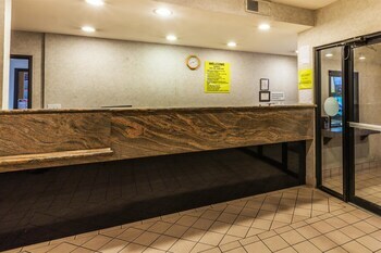 Hotel Super 8 Garland North Dallas
