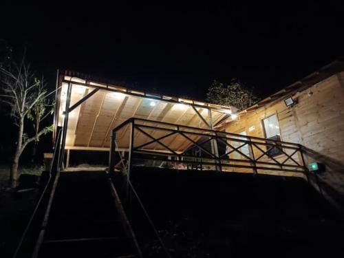 Villa Ecocaba�a Con Jacuzzi Ecocaba�as Byb