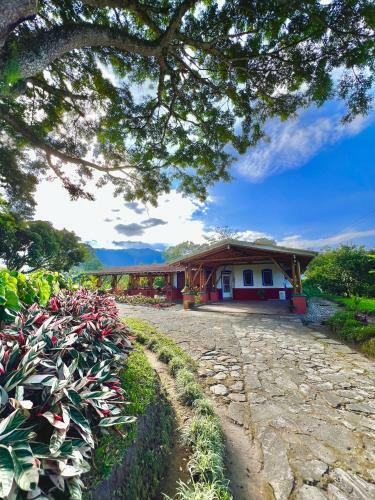 Agroturismo Chalet La Puerta Del Sol