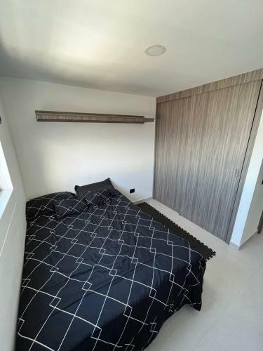 Habitaci�n Auxiliar En Apto Compartido Piso 26