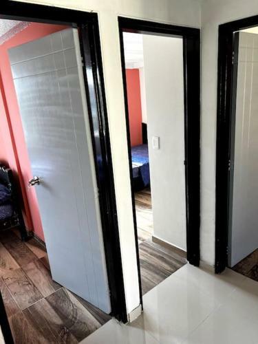 Apartamento Nuevo, Amplio, Iluminado, Tranquilo, Acogedor.