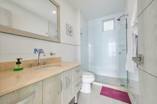 Apartamento En La Playa Con Terraza Y 4 Piscinas