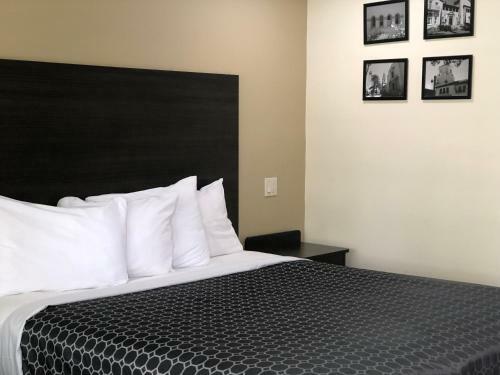 Motel Simply Home Inn & Suites - Riverside