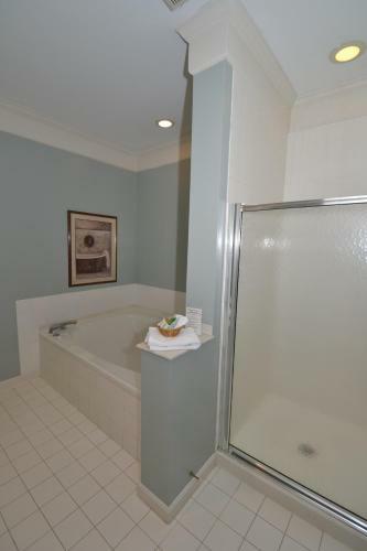 Century Suites Hotel