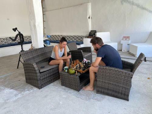 Hotel Tr Econ�mico Y C�modo Con Piscina