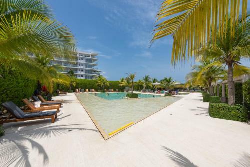 Lujoso Apartamento Con Salida Directa A La Playa Edificio Morros Eco