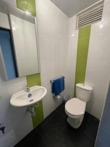 Apartamento Acogedor Y Muy Central En Bogot�