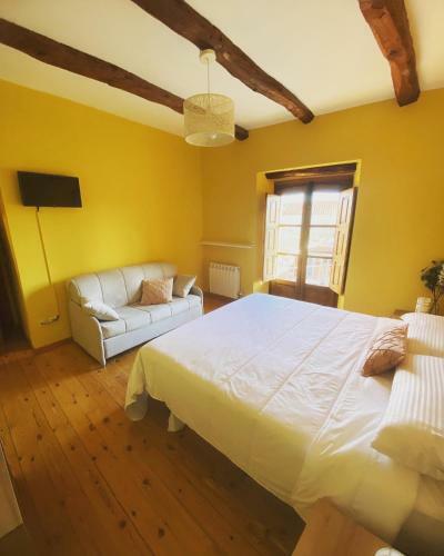 Hotel Restaurante Agapio De Tresni�o