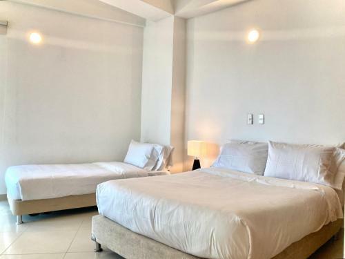 Charming 2br Apartment With Terrace In El Laguito