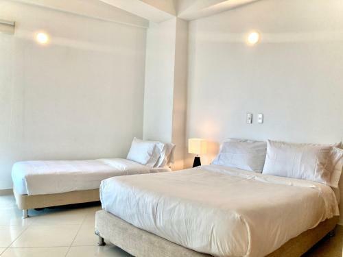 Charming 2br Apartment With Terrace In El Laguito