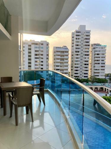 Charming 2br Apartment With Terrace In El Laguito