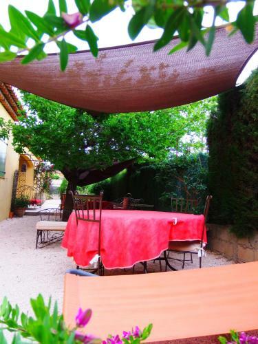Bed & Breakfast Aux Amandiers