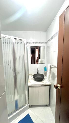 Apartamento Apto Amplio En Chico - Calle 100