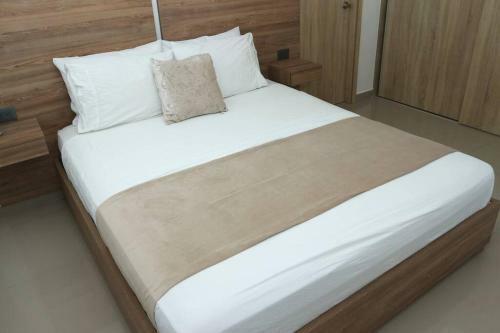 Apartamento Condo In Marbella From The Beach.