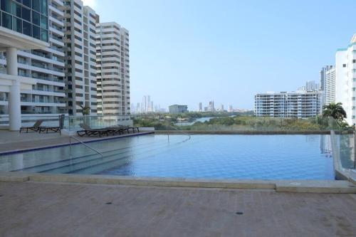 Apartamento Condo In Marbella From The Beach.