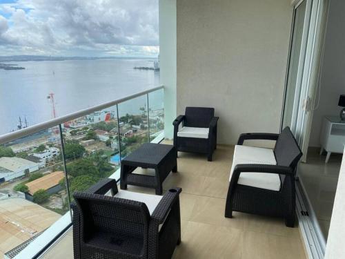 Luxury Apartamento H2 2202