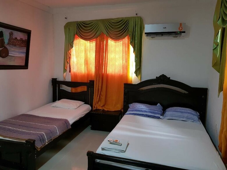 Hotel Girasol