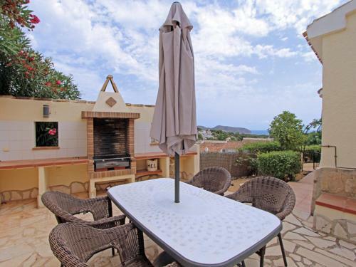 Villa Moravit, 3 Dormitorios, 6 Personas - Es-216-21