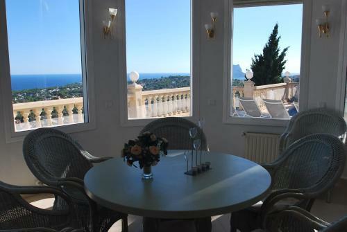 Seaview Whole Villa