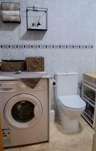 Pmt14 - City Apartment By The Beach With Pool