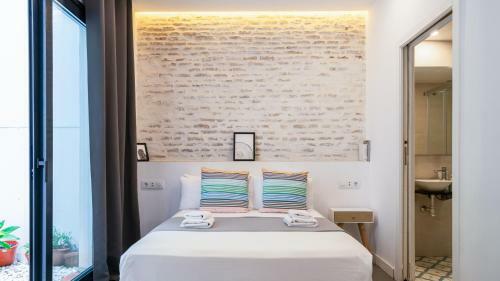 Dolium Apartments