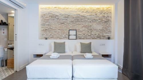 Dolium Apartments