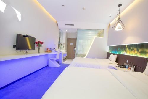 Zhengzhou Zmax Hotel