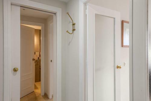 Apartamento Cerca Del Alc�zar Con Garaje Privado