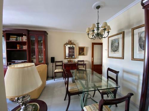 Fant�stico Apartamento Con Parking Avenida De Cadiz