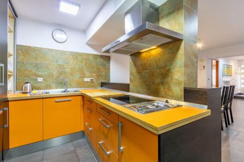 Apartamento Alhondiga Oasis Suite By Valcambre