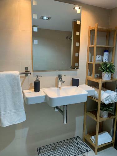 Apartamento Precioso Duplex En Triana - Wifi Gratis