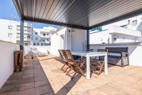 Slow Sevilla Suite - Two-bedroom Apartment With Private Pool