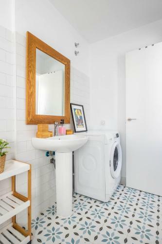 Slow Sevilla Suite - Two-bedroom Apartment With Private Pool