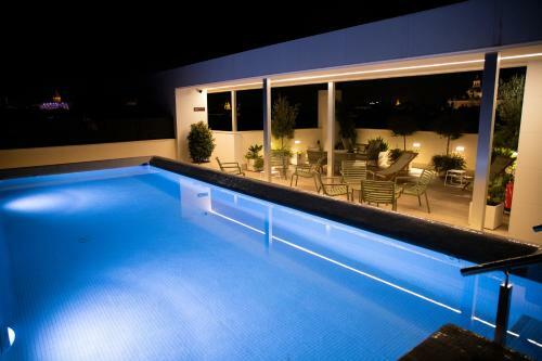 Nqn Aparts & Suites Sevilla