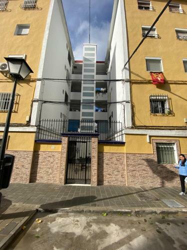 Apartamento Piso Junto Al Hospital Macarena