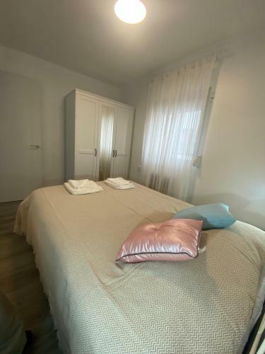 Apartamento Piso Junto Al Hospital Macarena