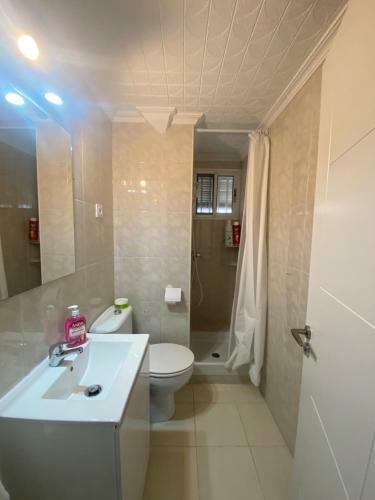 Apartamento Piso Junto Al Hospital Macarena