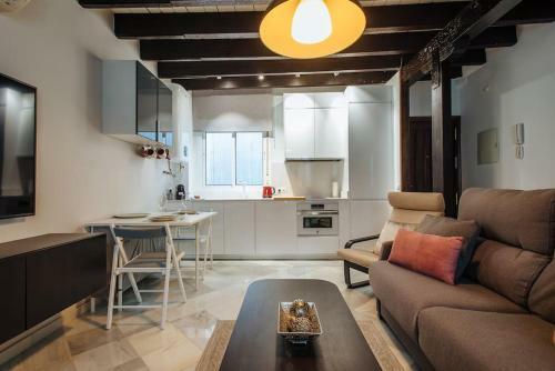 Ad2b Apartment, 300m From Cathedral With 2br