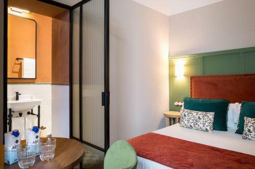 The Honest Hotel
