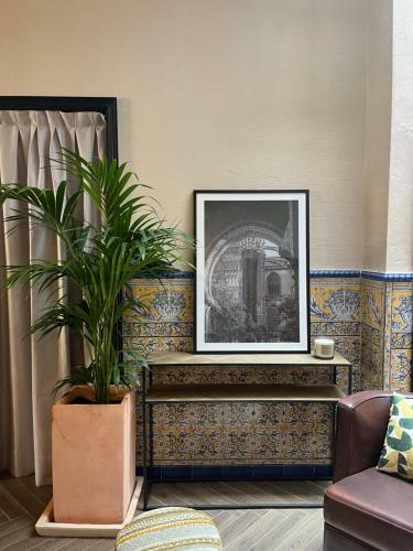 The Honest Hotel