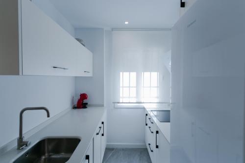 Lujoso Apartamento Con Piscina Compartida 1